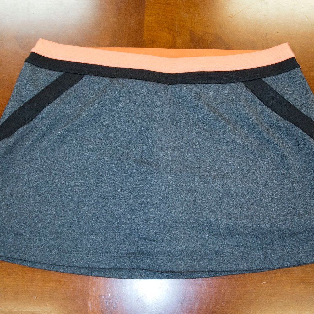 Really cute NWOT Prana Skort